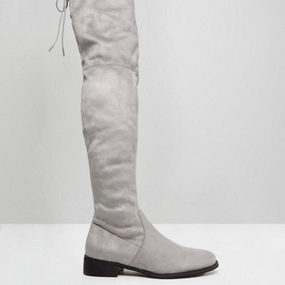 Public desire over the knee boots - Picture 2 of 2